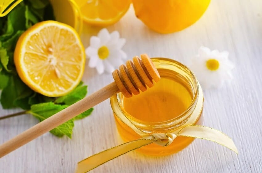 Chanh ngâm mật ong giúp giảm tình trạng ho lâu ngày không khỏi